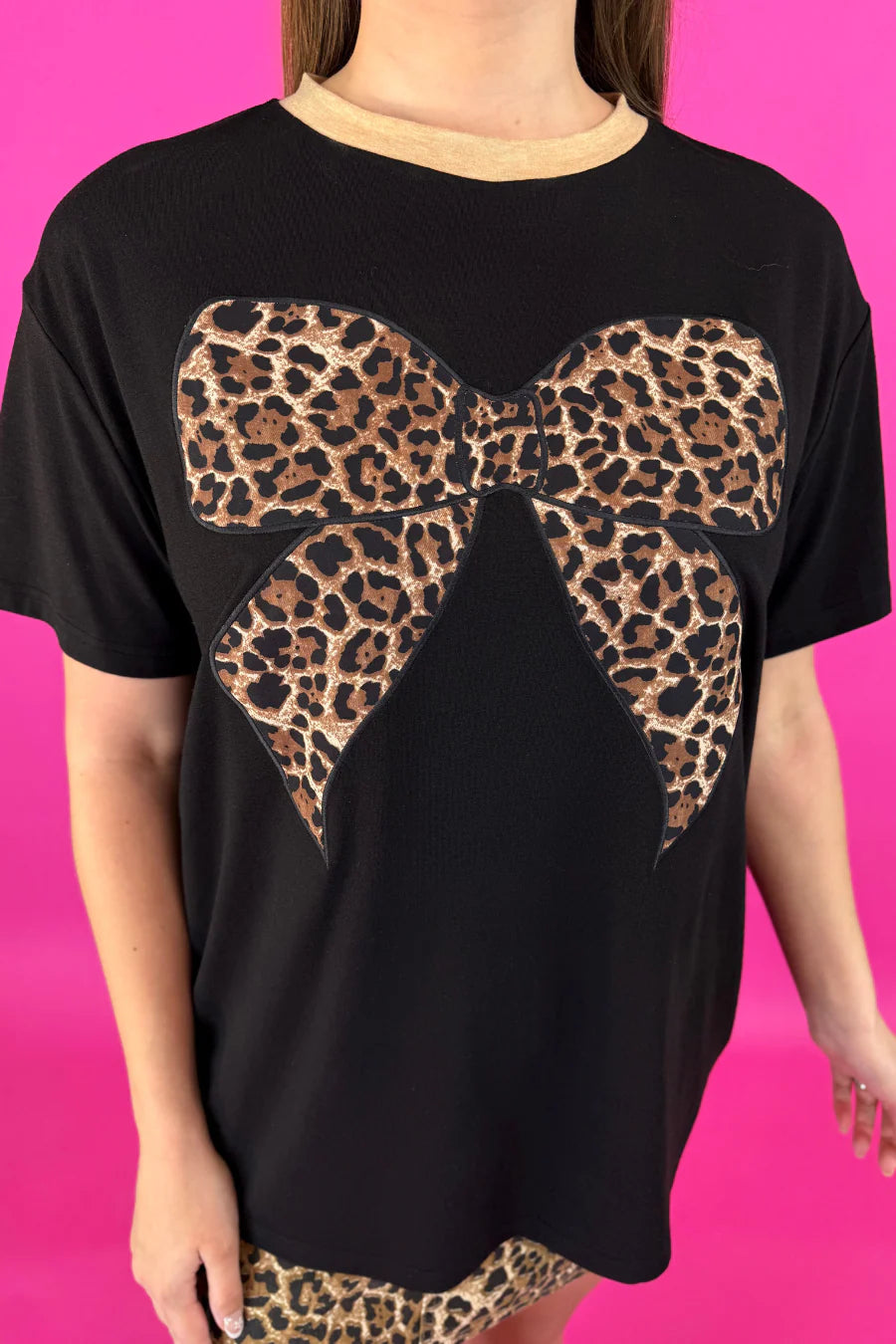 Leo Bow Tee