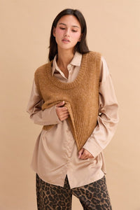Essential Sweater Vest