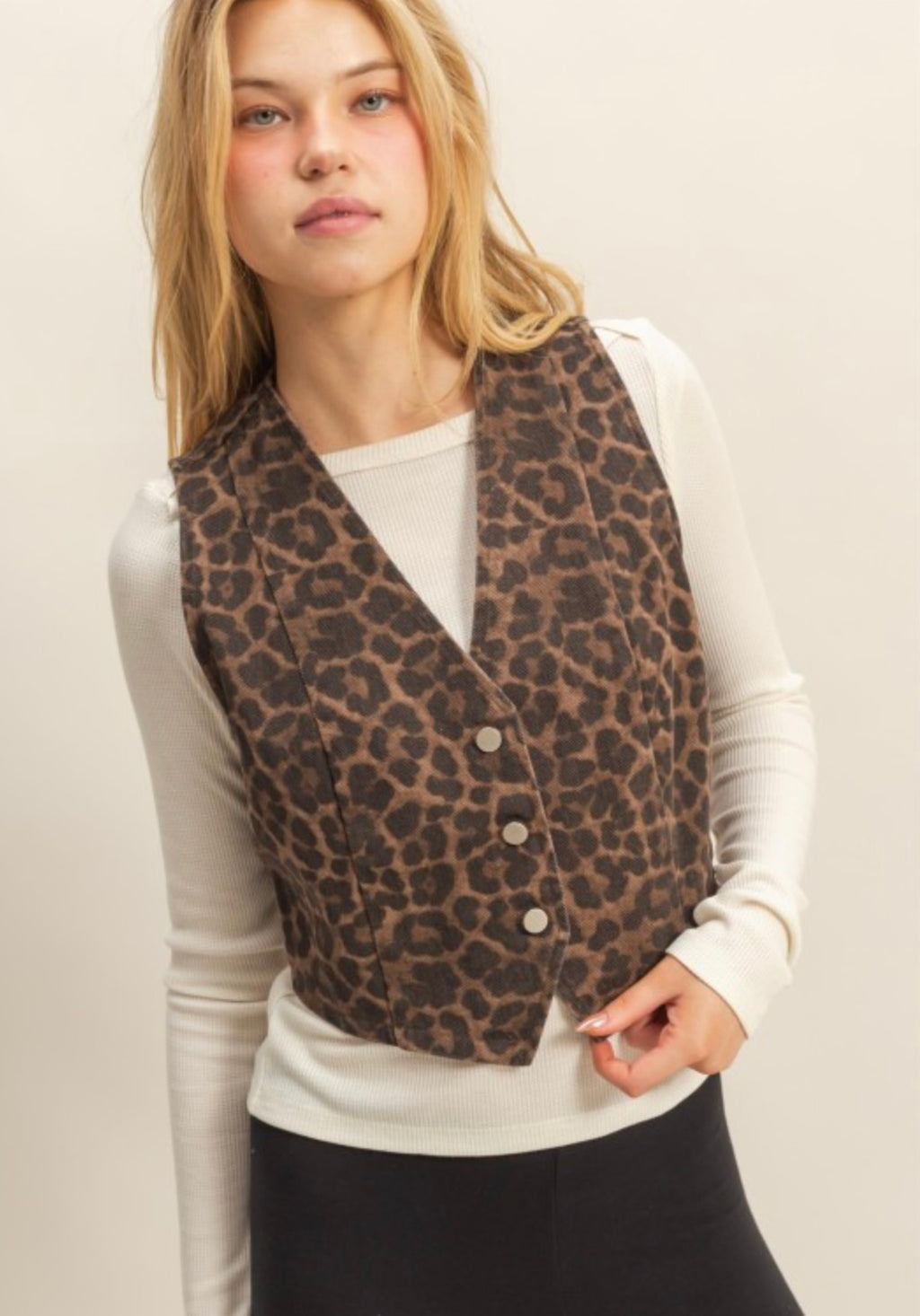 Chic Leopard Vest