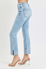 Risen Cuffed Jeans