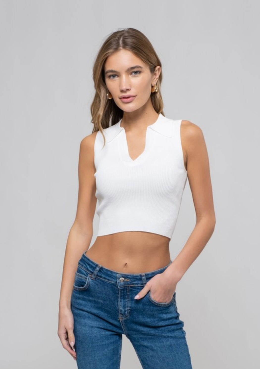 Sleeveless Sweater Crop