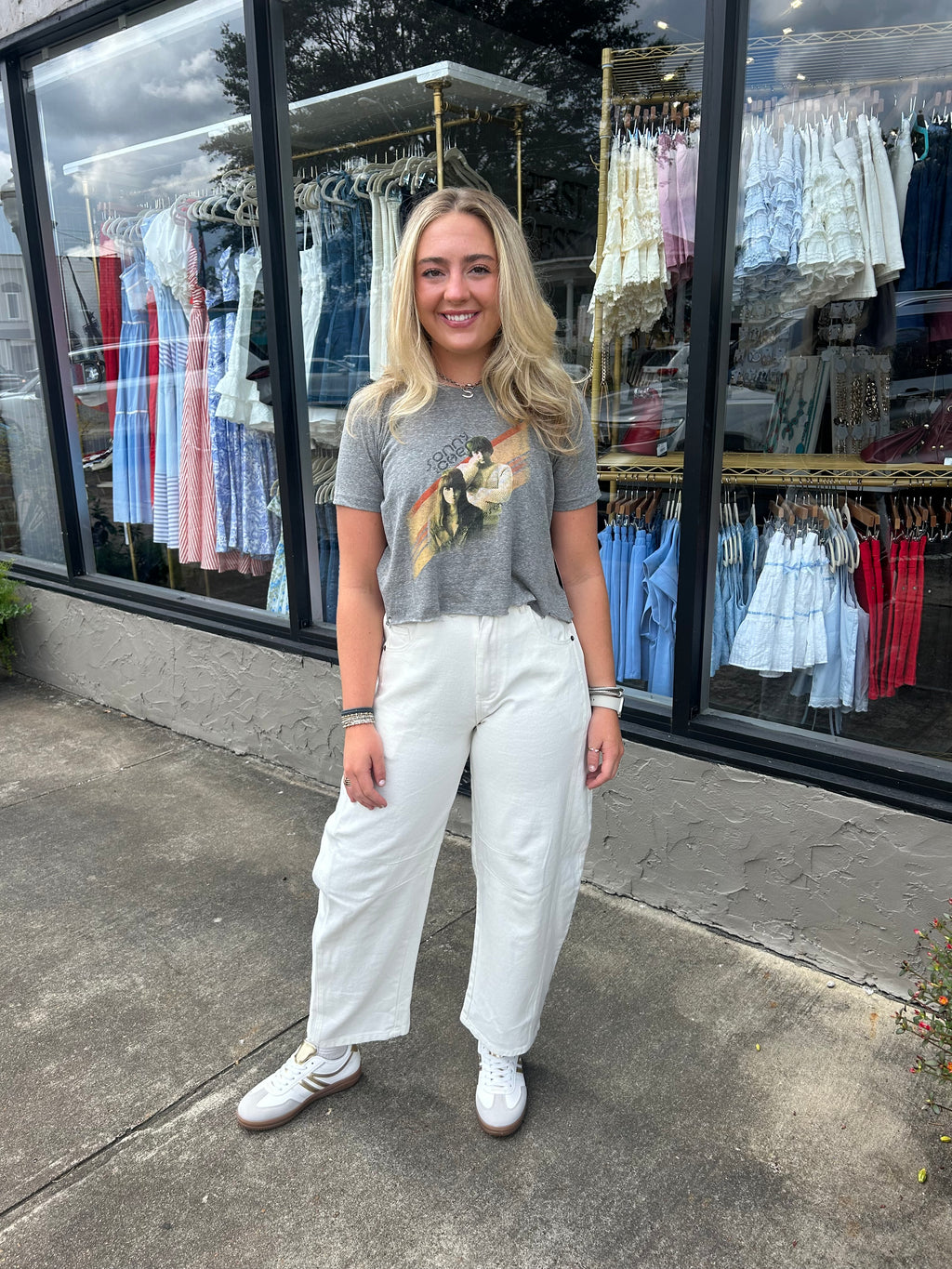 Sonny Graphic Crop