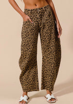 Barrel Leopard Jeans