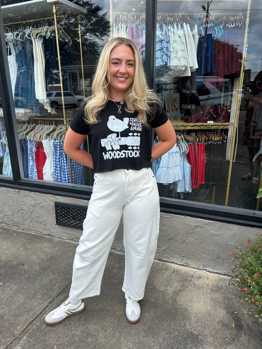 Woodstock Graphic Crop