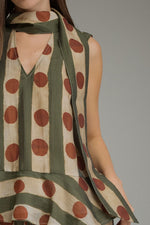 Dotted Statement Top